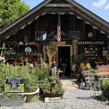 Devaney Farmstand - Front entrance to the cute farmstand. - Farmers Market Near Me - Charleston, Vermont Devaney Farmstand - Front entrance to the cute farmstand. - Farmers Market Near Me - Charleston, Vermont