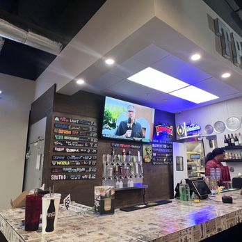 That Pizza Place - Bar area and tap list (November 2023) - Pizza Near Me - Carlsbad, California