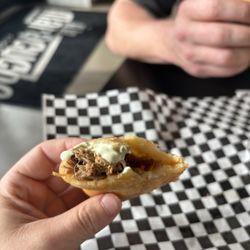 A Lo Maracucho - Beef empanada