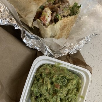 La Michoacana - Steak burrito and fresh guacamole - Ice Cream & Frozen Yogurt Near Me - Chicago Heights, Illinois