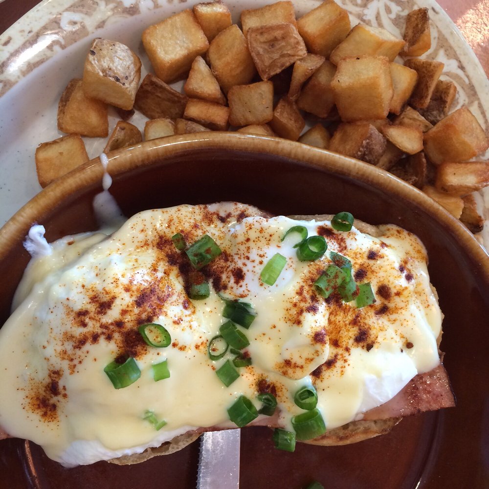 Another Broken Egg Cafe - Eggs Benedict - Breakfast & Brunch Near Me - Delray Beach, Florida