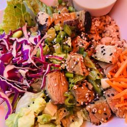 Tea Bar & Fusion Cafe - Mango pork fusion bowl