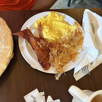 The Vault Cafe on the Square - Scrambled eggs, bacon, and hashbrowns - Cafes Near Me - Marion, Illinois The Vault Cafe on the Square - Scrambled eggs, bacon, and hashbrowns - Cafes Near Me - Marion, Illinois