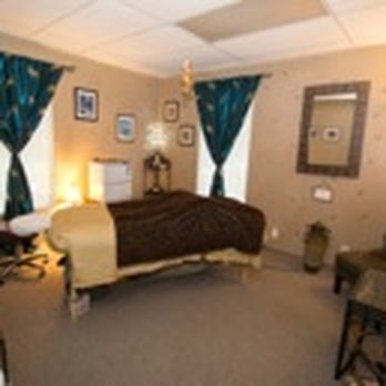 Inner Wisdom Wellness Studio - Massage Near Me - Port Orchard, Washington