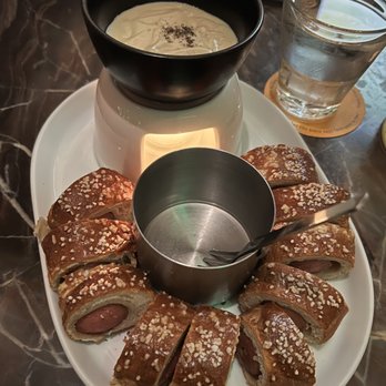 Henry's Palm Beach - Pigs in a pretzel dog blanket - Bars Near Me - Palm Beach, Florida Henry's Palm Beach - Pigs in a pretzel dog blanket - Bars Near Me - Palm Beach, Florida