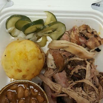 Blackwood BBQ - Trio with baked beans and cornbread - Barbeque Near Me - Chicago, Illinois Blackwood BBQ - Trio with baked beans and cornbread - Barbeque Near Me - Chicago, Illinois