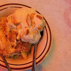 Killen's Barbecue - Banana and Bread Pudding Combo