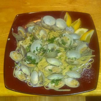 Winn Dixie - Made some nice looking clams, even though they made me sick - Grocery Near Me - Belleview, Florida