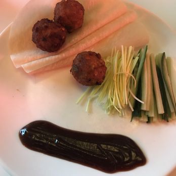 Yumcha Heroes - Chicken Meat Balls - Dim Sum Near Me - Berlin, BE Yumcha Heroes - Chicken Meat Balls - Dim Sum Near Me - Berlin, BE