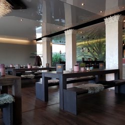 Schwitzer's Brasserie & Lounge