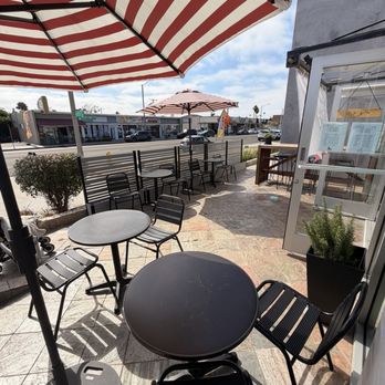 Bread, Espresso & - Área - Cafes Near Me - Redondo Beach, California