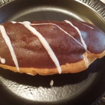 Kneaders Bakery & Cafe - Eclair - Cafes Near Me - West Valley City, Utah