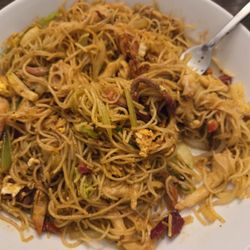 Hunan Wok - Singapore Rice Noodles...probably my favorite menu item.