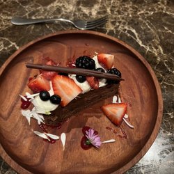 Humo - Chocolate cake