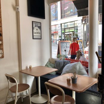 Peck 47 - Inside - Breakfast & Brunch Near Me - Brussels, BRU Peck 47 - Inside - Breakfast & Brunch Near Me - Brussels, BRU