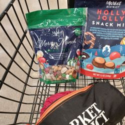 Giant Eagle Supermarket