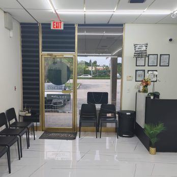 Opy’s Unisex Salon - Quiet comfortable seating and waiting area for Opy's Salon - Hair Salons Near Me - Miramar, Florida Opy’s Unisex Salon - Quiet comfortable seating and waiting area for Opy's Salon - Hair Salons Near Me - Miramar, Florida