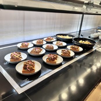 Chase Sapphire Lounge - Choices - Airport Lounges Near Me - Las Vegas, Nevada