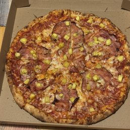 Large Hawaiian pizza