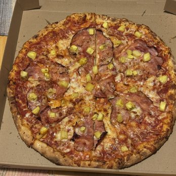 Lamorinda Pizza - Large Hawaiian pizza - Pizza Near Me - Moraga, California Lamorinda Pizza - Large Hawaiian pizza - Pizza Near Me - Moraga, California