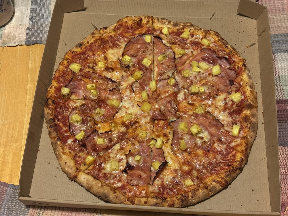 Food from Lamorinda Pizza