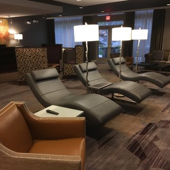 Courtyard by Marriott Lenox Berkshires - Comfortable lobby lounge chairs - Hotels Near Me - Lenox, Massachusetts Courtyard by Marriott Lenox Berkshires - Comfortable lobby lounge chairs - Hotels Near Me - Lenox, Massachusetts