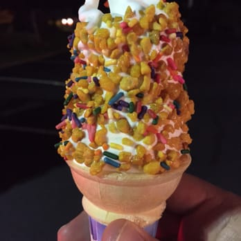 Steve & Sue's Par-Tee Freeze - Krunch cote on a small vanilla swirl - Ice Cream & Frozen Yogurt Near Me - Hyannis, Massachusetts Steve & Sue's Par-Tee Freeze - Krunch cote on a small vanilla swirl - Ice Cream & Frozen Yogurt Near Me - Hyannis, Massachusetts