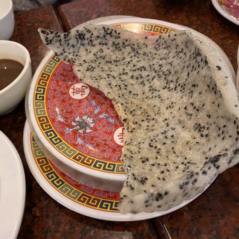Thien Long - Fried cracker and rice wrap on bottom - Vietnamese Near Me - San Jose, California Thien Long - Fried cracker and rice wrap on bottom - Vietnamese Near Me - San Jose, California