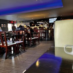 Koishi Restaurant & Sushi Bar - Dining Room