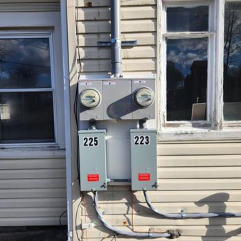 Rush Elliott Electrical - 400-amp service entrance for a duplex. - Electricians Near Me - Isabella, Pennsylvania Rush Elliott Electrical - 400-amp service entrance for a duplex. - Electricians Near Me - Isabella, Pennsylvania