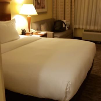 DoubleTree by Hilton Hotel Princeton - Bed - Hotels Near Me - Princeton, New Jersey DoubleTree by Hilton Hotel Princeton - Bed - Hotels Near Me - Princeton, New Jersey