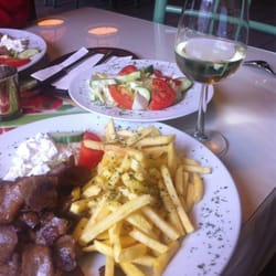 Pizzeria Venezia - Kebab Teller w Salad and Gruener Veltliner wine