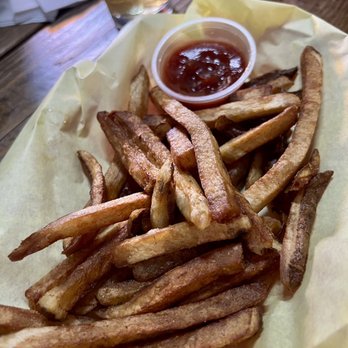 Thirsty Isle - Fresh cut fries - Pubs Near Me - Long Beach, California