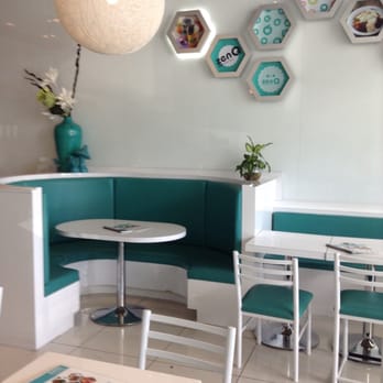 ZenQ - Love the bright, cheerful dining area. Fun place to hang out and try something new. - Desserts Near Me - Markham, Ontario