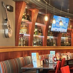 Red Robin Gourmet Burgers and Brews