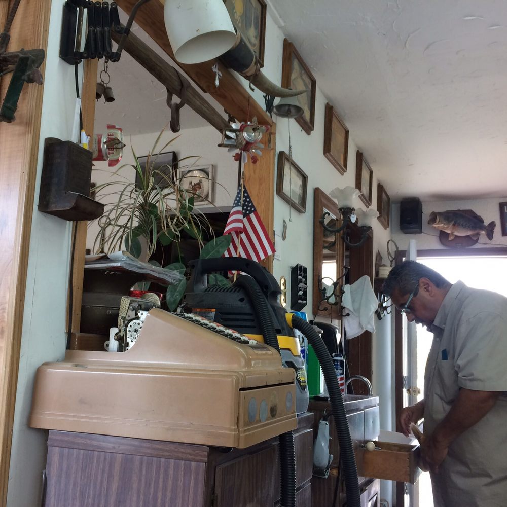 Gabe's Boulevard Barber Shop - Barbers Near Me - Camarillo, California