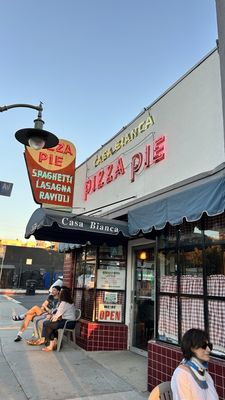 Casa Bianca Pizza Pie by null