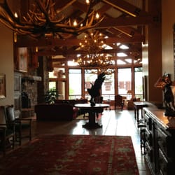 Glacier Club