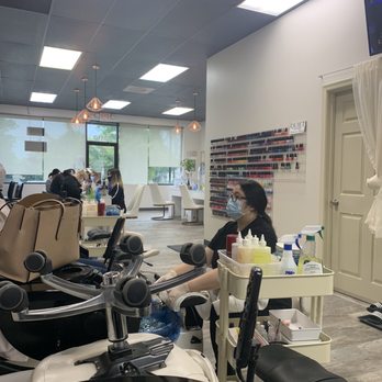 Gloss Spa - Waxing Near Me - Lenexa, Kansas Gloss Spa - Waxing Near Me - Lenexa, Kansas