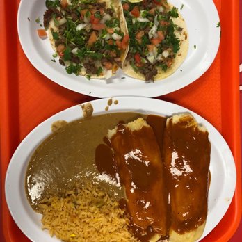 Taqueria Manriquez - two plates of mexican food - Tacos Near Me - Walker, Michigan Taqueria Manriquez - two plates of mexican food - Tacos Near Me - Walker, Michigan