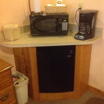 The Garrett Inn - A fridge, microwave, and coffee maker for all your needs - Hotels Near Me - Oakland, Maryland The Garrett Inn - A fridge, microwave, and coffee maker for all your needs - Hotels Near Me - Oakland, Maryland