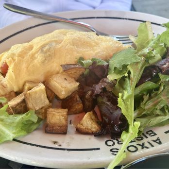 Aixois - Omelette Florentine   Lunch - French Near Me - Kansas City, Missouri