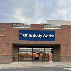 Bath & Body Works - Store front