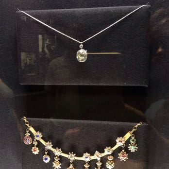 Iolani Palace - Diamonds ! (said in Carol Channing's voice) - Museums Near Me - Honolulu, Hawaii Iolani Palace - Diamonds ! (said in Carol Channing's voice) - Museums Near Me - Honolulu, Hawaii
