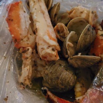 Twist Seafood Restaurant & Bar - King crab and clams - Seafood Near Me - Brooklyn, New York Twist Seafood Restaurant & Bar - King crab and clams - Seafood Near Me - Brooklyn, New York