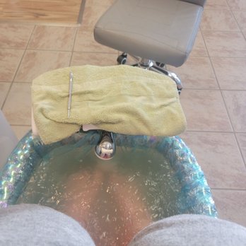 Twinkle Nails & Spa - soak in a lined tub very clean - Nail Salons Near Me - Vacaville, California Twinkle Nails & Spa - soak in a lined tub very clean - Nail Salons Near Me - Vacaville, California
