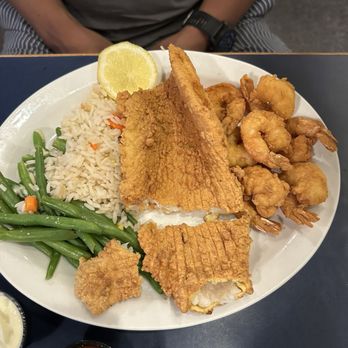 Black Pelican - Seafood Near Me - Kitty Hawk, North Carolina Black Pelican - Seafood Near Me - Kitty Hawk, North Carolina