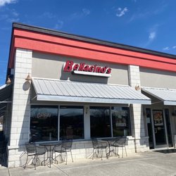 Bellacino's Pizza & Grinders - Front of restaurant