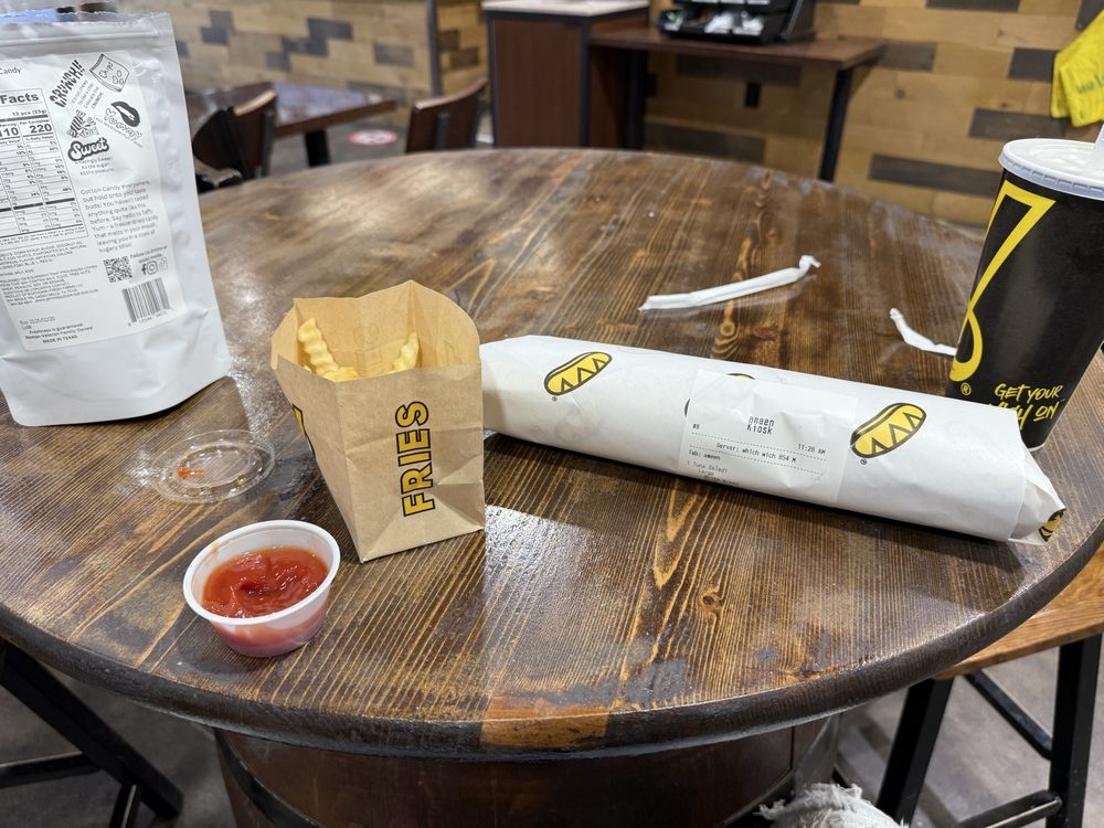 Which Wich Logo