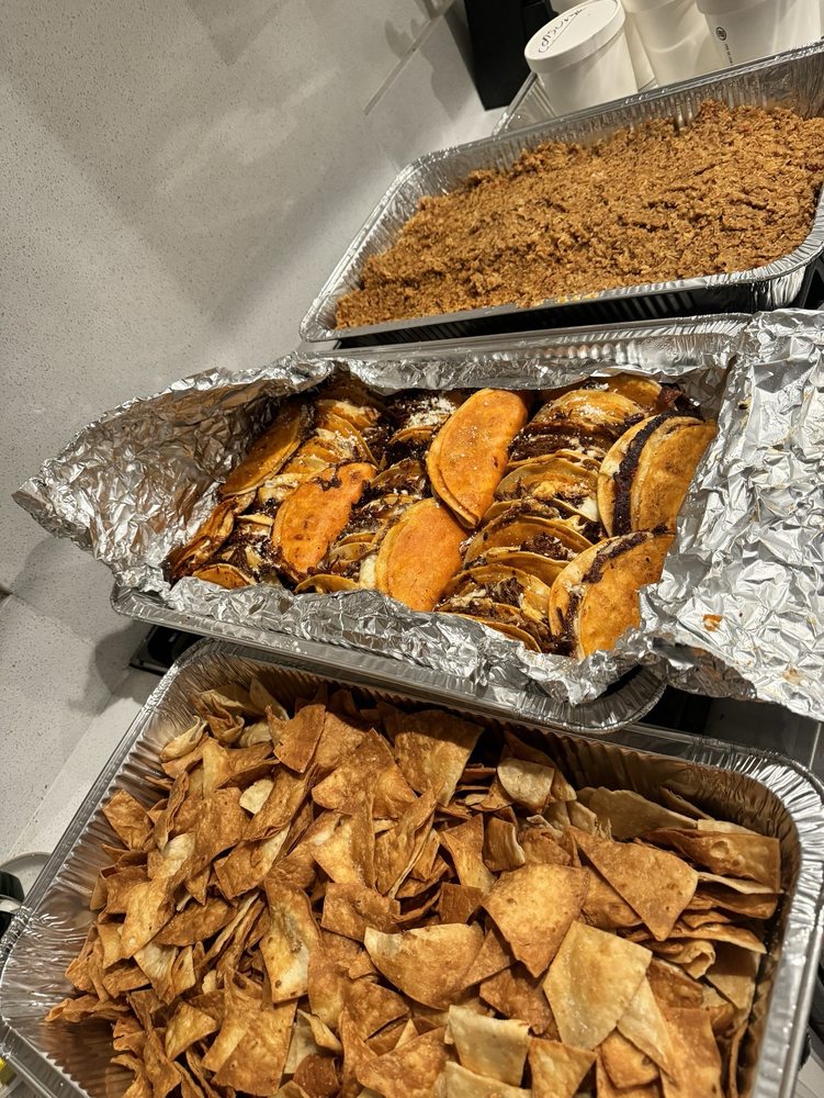 VIEJO LOCO FOOD TRUCK Updated October 2024 19 Photos 1822 Alamo